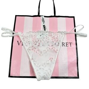 NWT PINK Victoria's Secret White‎ Lace V String Thong Panty Medium